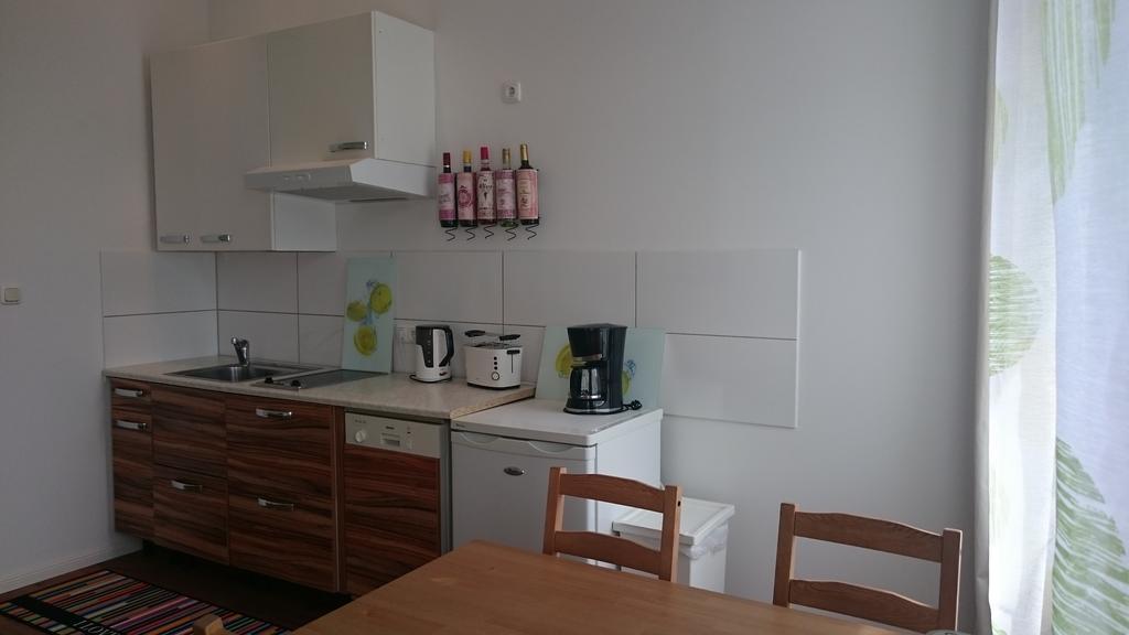 Studio Apartment Niemetzstr 51 Berlin Ngoại thất bức ảnh