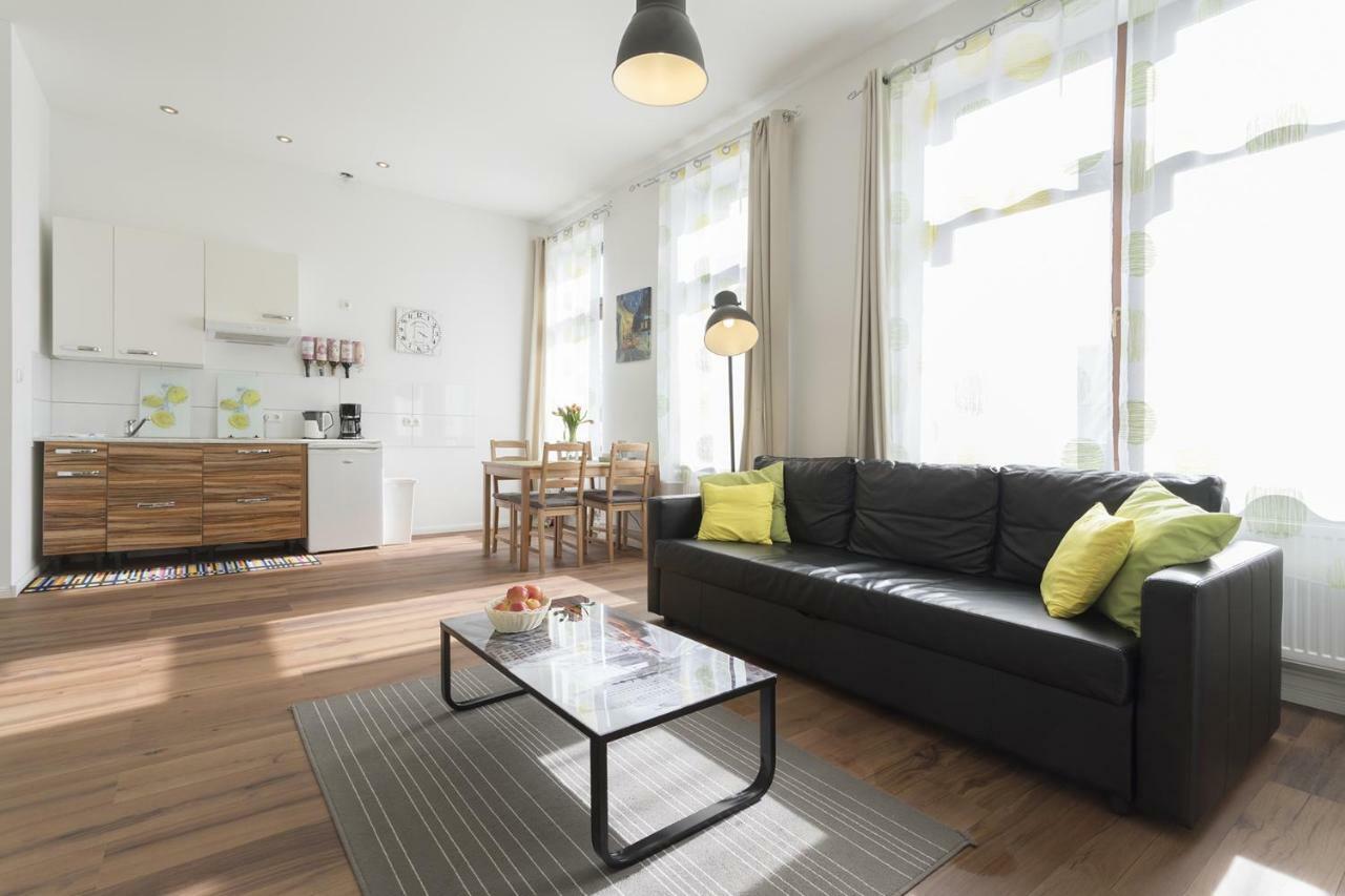 Studio Apartment Niemetzstr 51 Berlin Ngoại thất bức ảnh