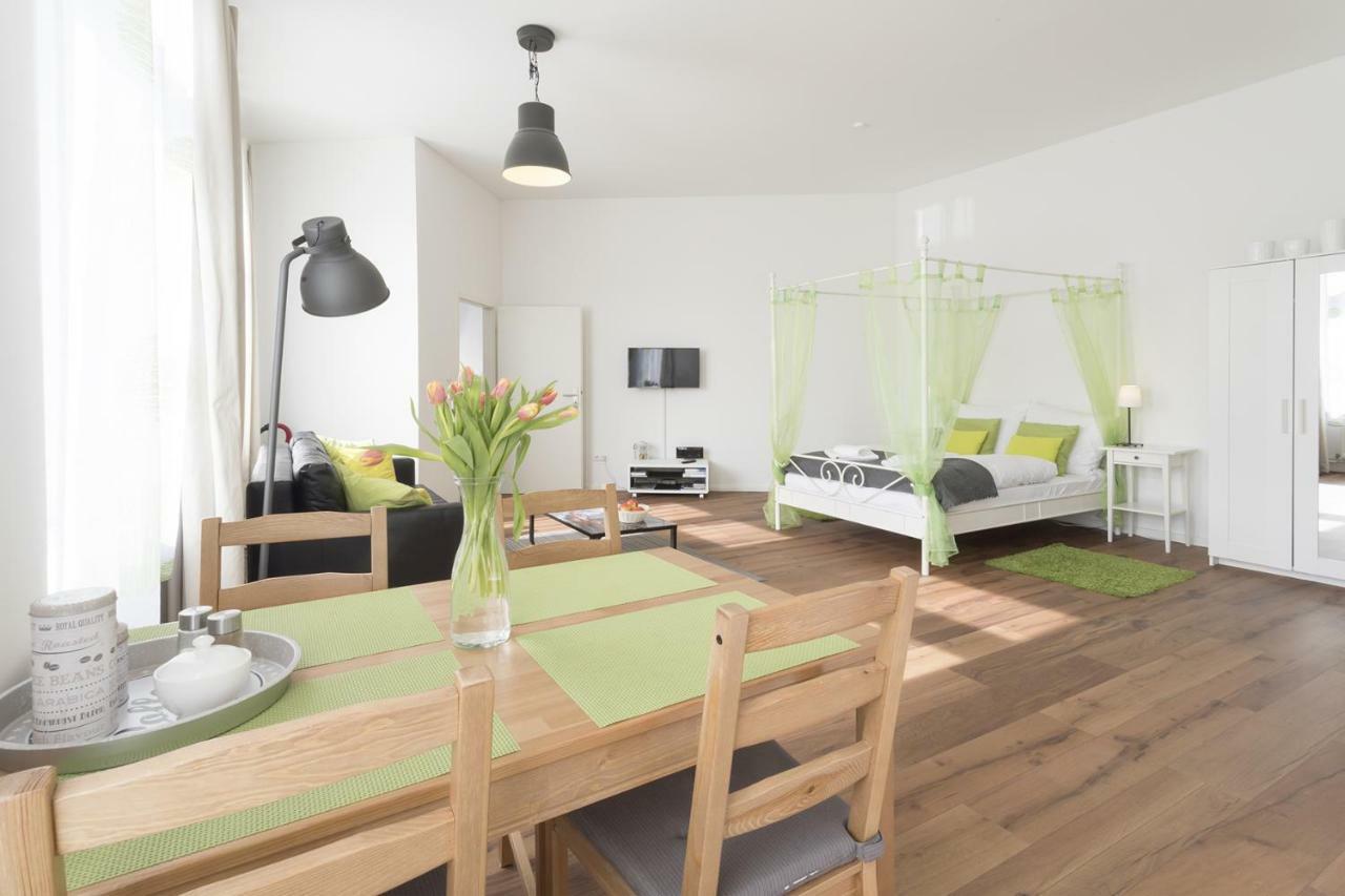 Studio Apartment Niemetzstr 51 Berlin Ngoại thất bức ảnh